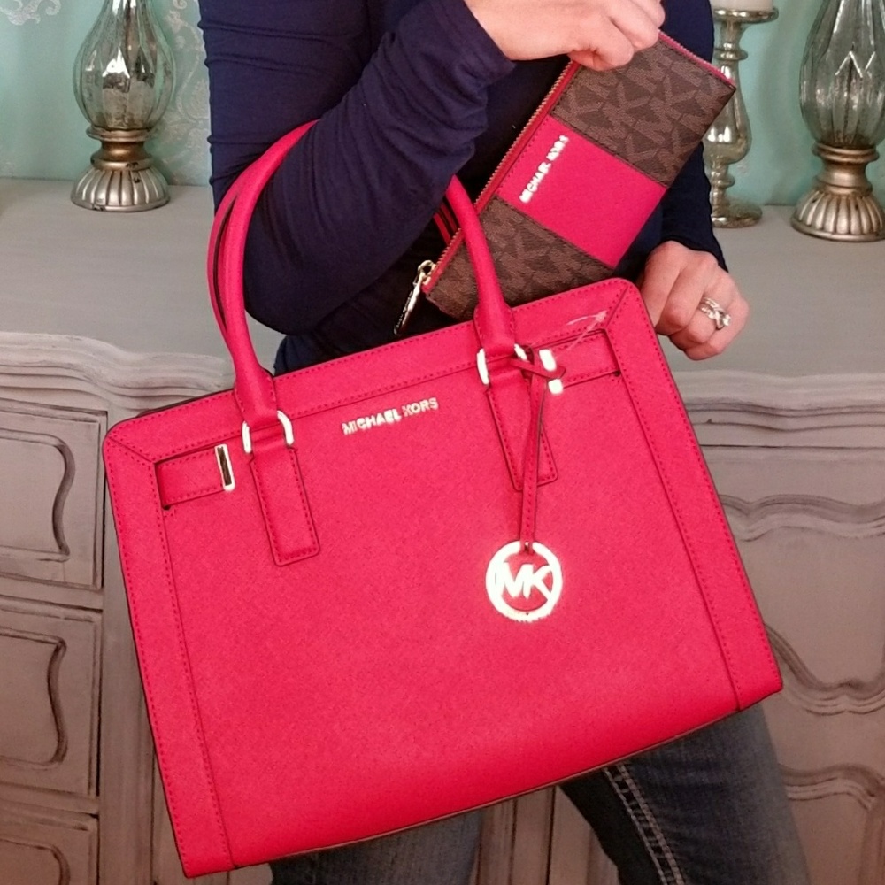 NWT Michael Kors Dillon Medium Satchel Top Handle